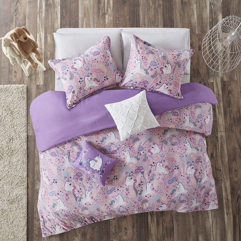 Intelligent Design طقم لحاف أطفال بتصميم ذكي مطبوع بألوان زاهية ومرحة، غطاء لحاف مريح لجميع الفصول مع وسائد متطابقة، وسادة زخرفية، أغطية سرير للأطفال، ديكور غرفة النوم، كامل/ملكة، يونيكورن وردي 5 قطع - Image 2